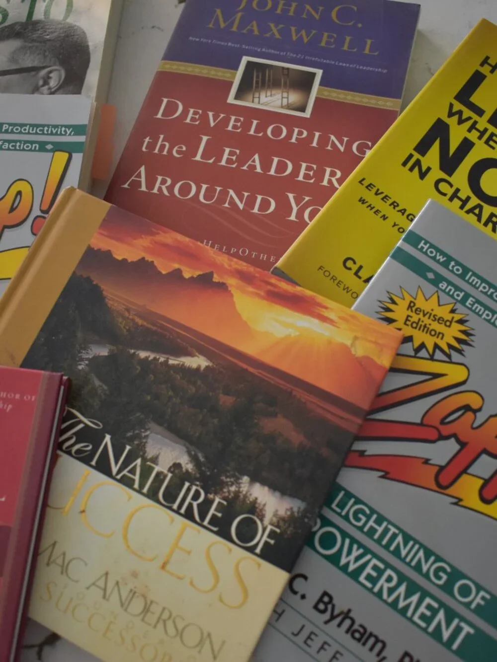 Leadership Management Success Business Books Lot John C Maxwell Zapp! 8 Books